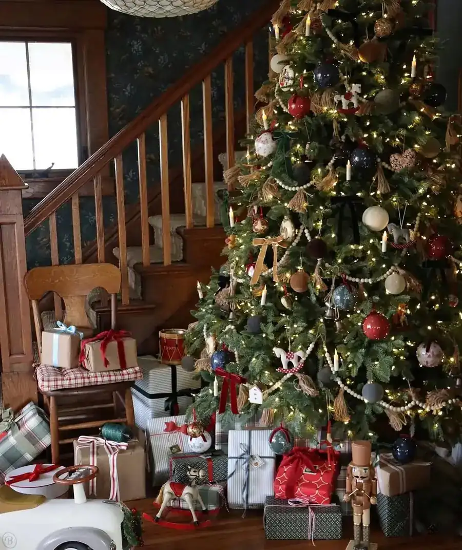 White Winter Wonderland Tree