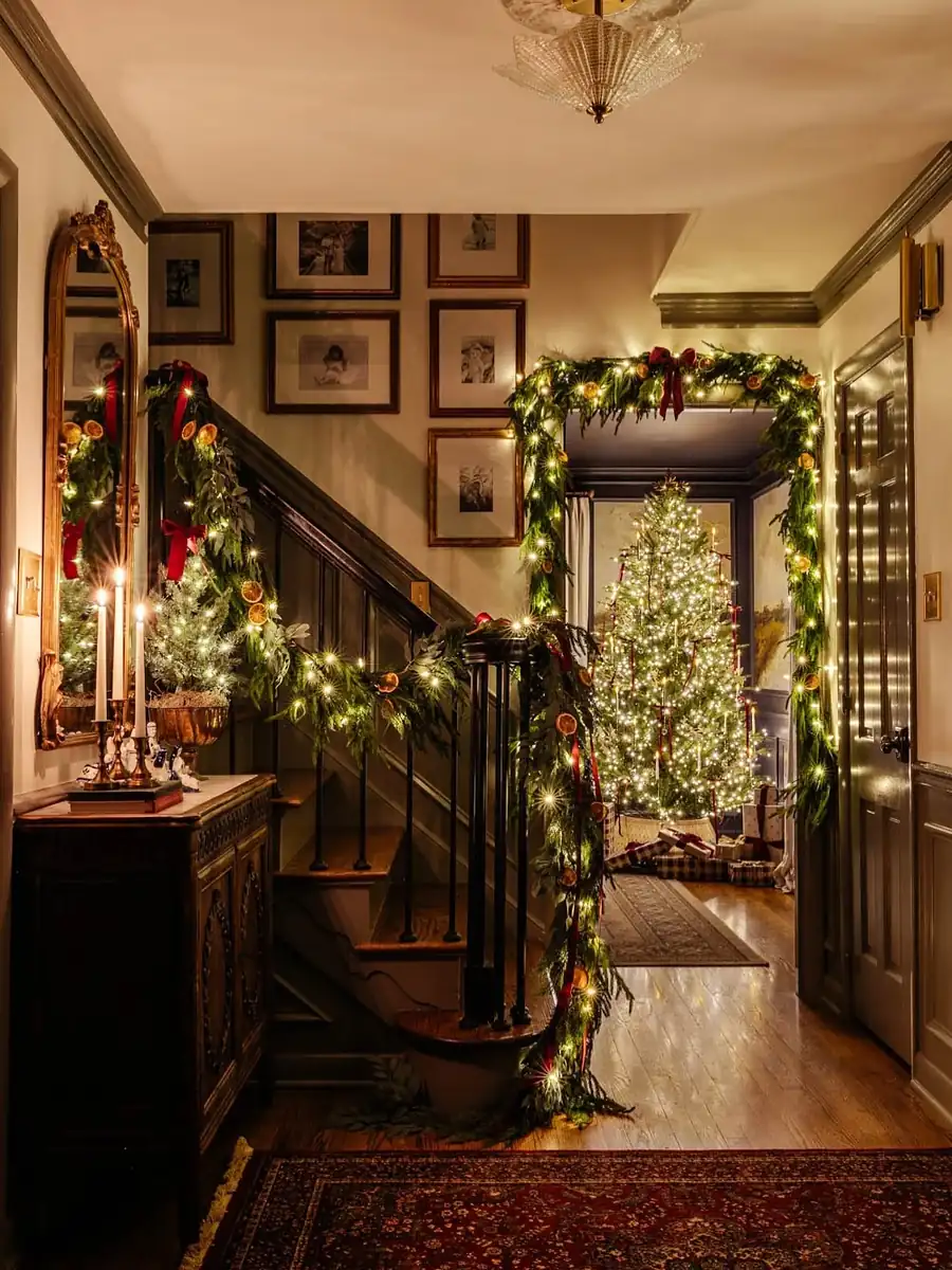 5. Plaid Garland Swag on the Staircase