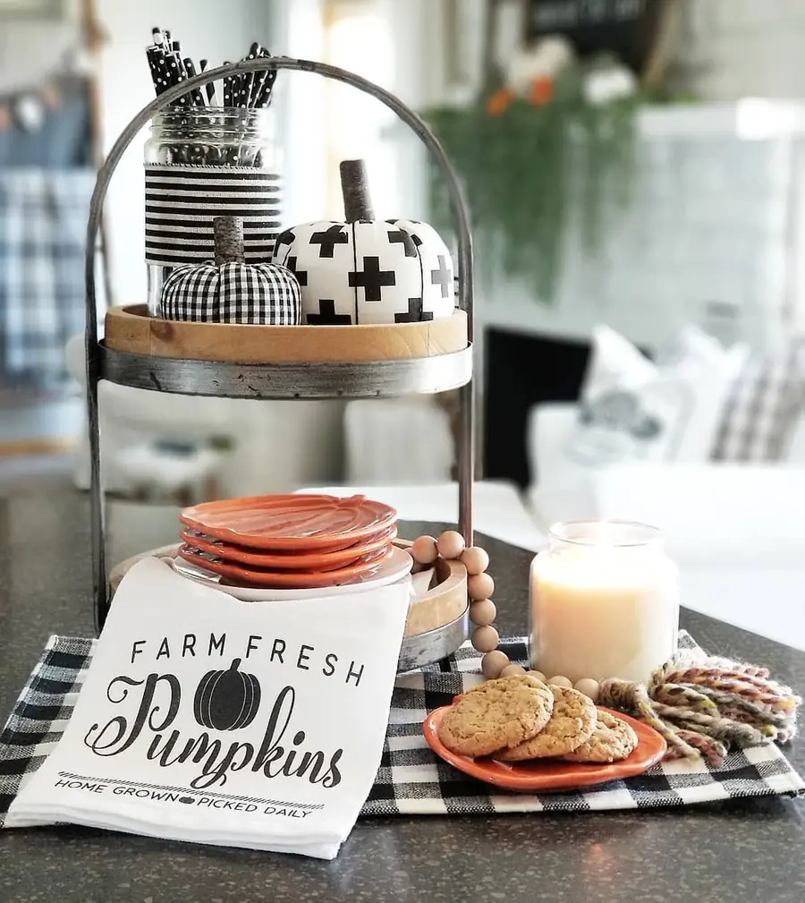 Farmhouse Tray Vignette