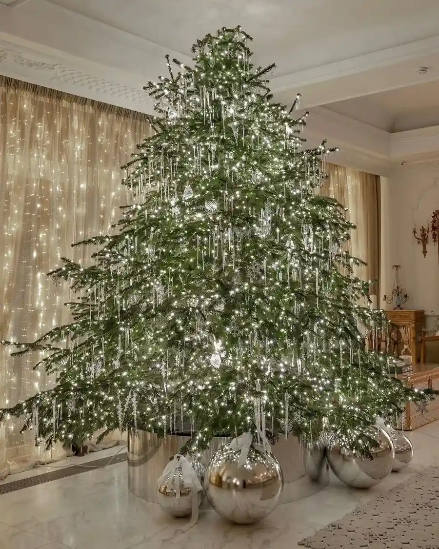 12. Icicle Glass and Crystal Drops