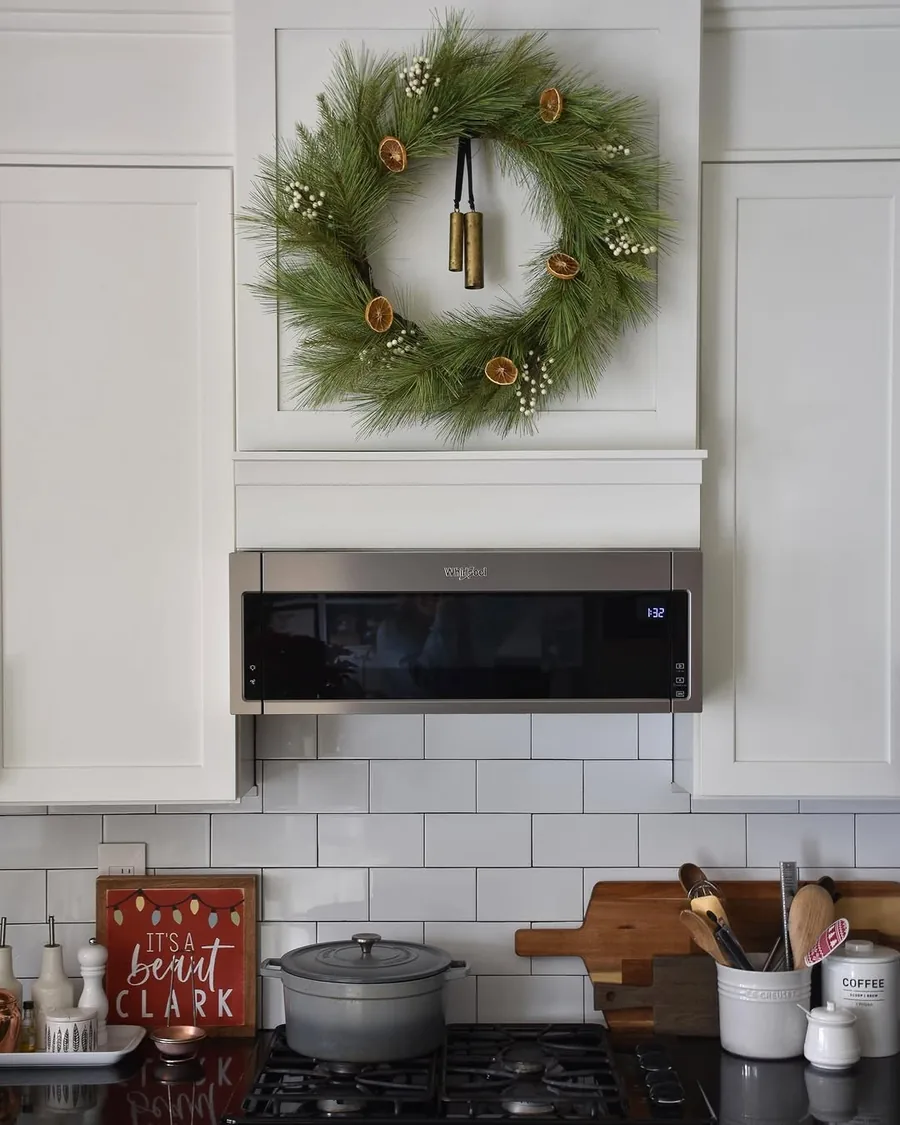 Cinnamon and Citrus Accents